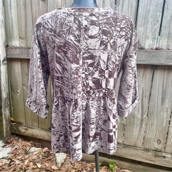 She + Sky Velour Top for Ladies; Size Small - Picture 3 of 7